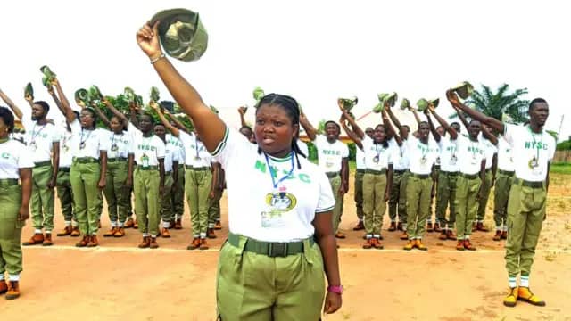At the swearing-in ceremony, the Jigawa government implores corps members not to move.