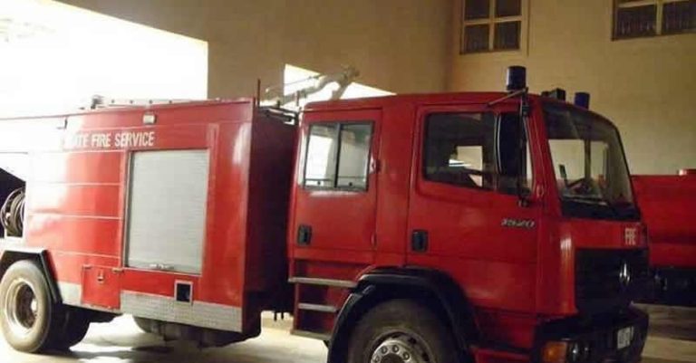 A man in the Oyo village was electrocuted.