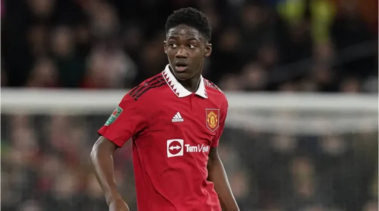 Europa League: After Manchester United defeated Lyon to advance to the semifinals, Mainoo’s mother broke down in tears.