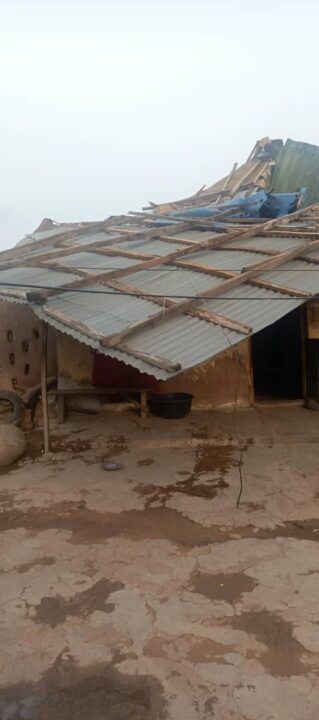 In the Nasarawa village, a windstorm damages more than fifty homes.