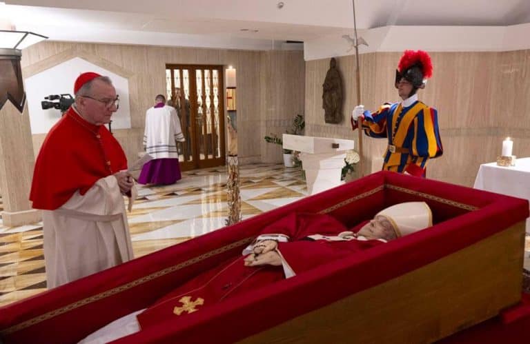 Images: As Pope Francis is buried, world leaders storm Rome.