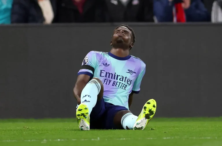 EPL: After defeating Ipswich 4-0, Arteta provides an injury report, stating that Saka is in pain.