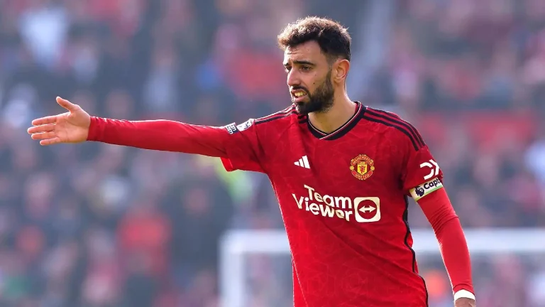 Bruno Fernandes comments on departing from Man Utd after the Tottenham loss in the Europa League final.
