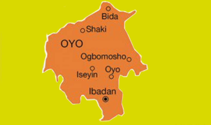 A four-bedroom flat in Oyo is destroyed by fire.