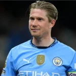 Bevor De Bruyne einen Vertrag bei seinem neuen Verein unterschrieb, wies er zwei Angebote von Vereinen der Premier League zurück.