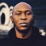 Seun Kuti, a well-known Nigerian musician, had a narrow escape from a stray bullet in his hotel room in the U.S. [VIDEO]