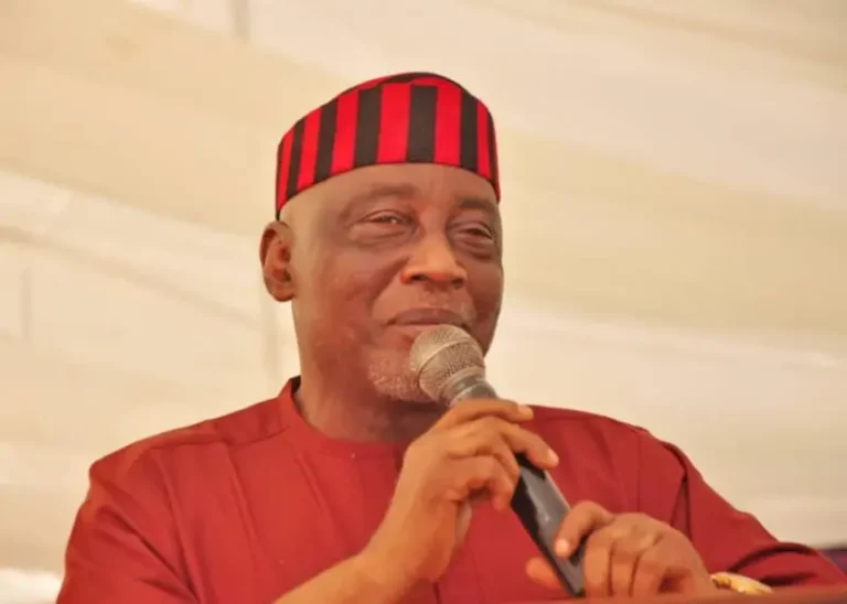 According to Abba Moro, failing to pay contractors will erode public trust in the fiscal process.