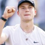 Draper beats Popyrin to reach Queen’s last eight