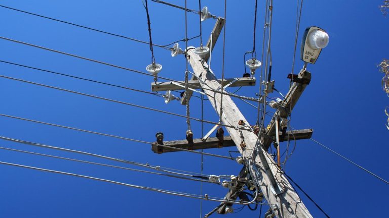 Nigerians are furious as FG suggests raising electricity rates