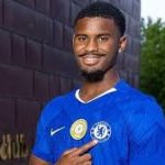 Jorrel Hato has finished his £38 million move to Chelsea.