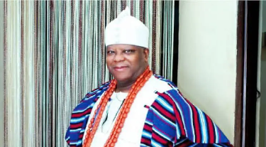 Osun: Chaos in Ipetumodu as princes fight over the throne of jailed monarch.