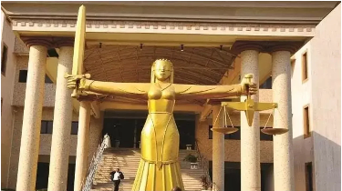 A retired senior police officer accused of age fraud is not arrested by the court.