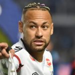 Neymar calls the Ballon d’Or rating “a joke” and criticizes the organizers over Raphinha’s placement.