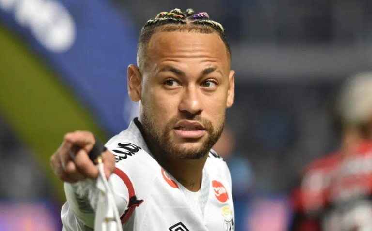 Neymar calls the Ballon d’Or rating “a joke” and criticizes the organizers over Raphinha’s placement.