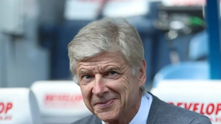 SPORTEPL: Arsene Wenger makes a new title prediction, saying they have the most complete squad.