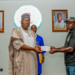 Kwara State government has extended support to the family of a forest guard and vigilantes who were killed by bandits.