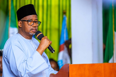 The governor of Bauchi establishes more than 100 district heads and 13 new emirates.