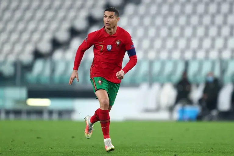 The decision to ban Cristiano Ronaldo from the 2026 World Cup is made by SPORTFIFA.