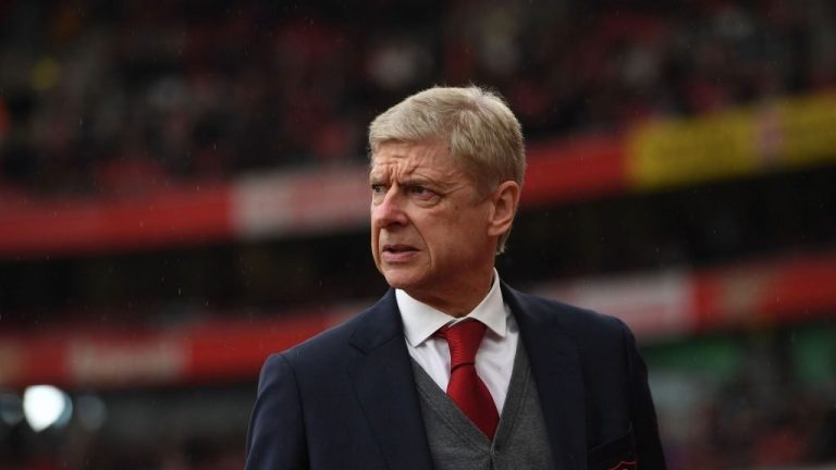 Arsene Wenger selects two clubs to defeat Arsenal and win the trophy