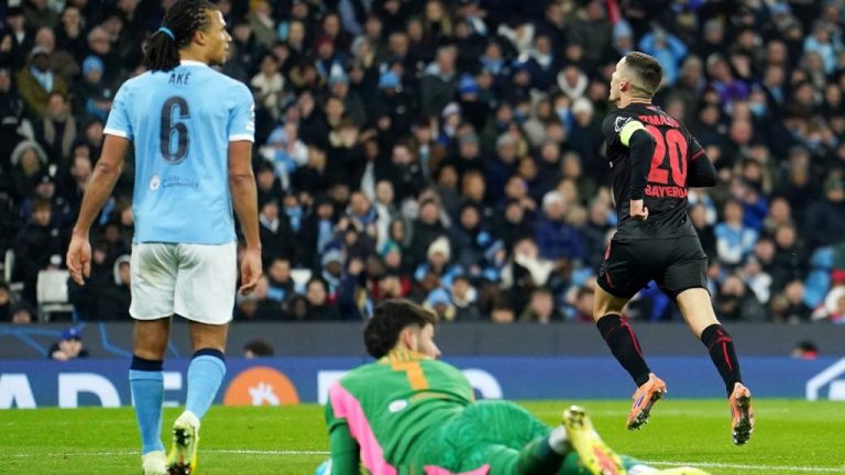 Sports Champions League Roundup: Manchester City loses, Chelsea crushes Barcelona