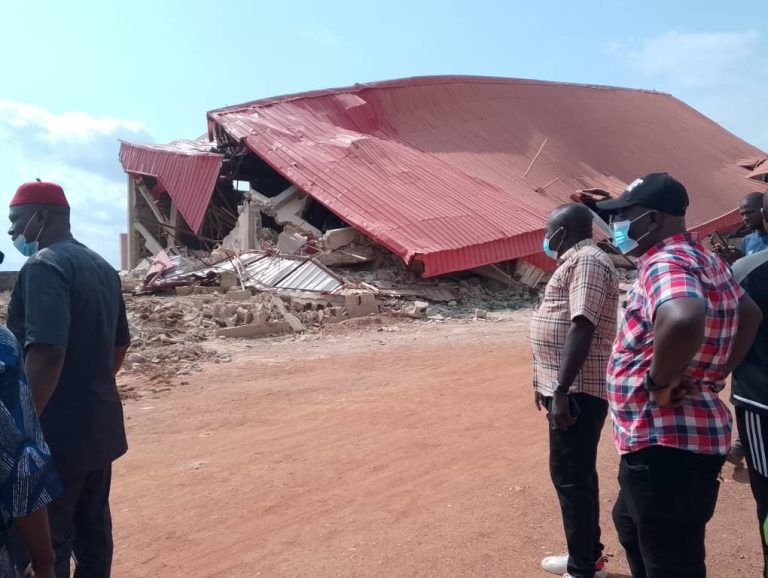 The government of Ebonyi dismantles illicit market structures.