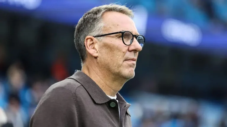Paul Merson projects Man Utd vs. Bournemouth, Chelsea vs. Everton, and more games