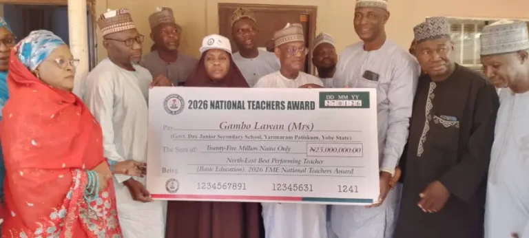 The Teachers’ Award Winner Receives a Yobe Scholarship