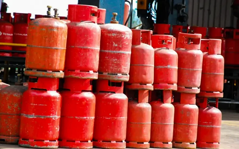 Customers bemoan the price of cooking gas reaching N1,500 per kilogram.
