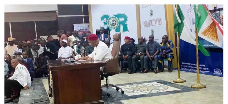 APC primary: Uzodinma meets Imo stakeholders and bemoans the sheer number of candidates