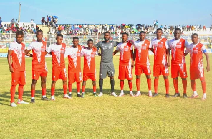 NPFL: Players of the Niger Tornadoes are given money to defeat Kwara United