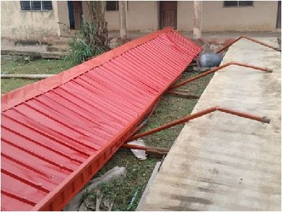In Ondo, a rainstorm destroys homes and a hospital.