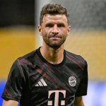2026 Ballon d’Or: Muller picks a performer to receive an award.