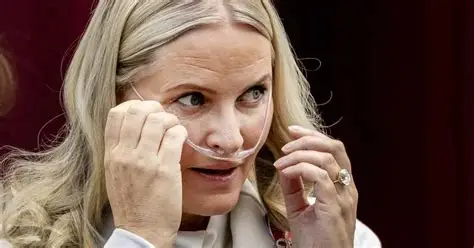 The Crown Princess of Norway has a lung transplant